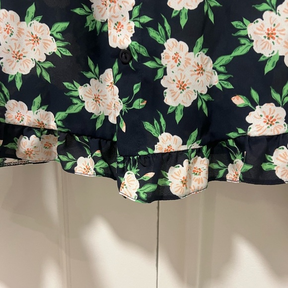 Floral Print Women's Top asos size 4, women’s small black green pink long sleeve - Picture 2 of 6